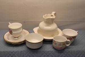 lot 372 image: Vintage Porcelain Tea Set with Floral Designs and Pitcher