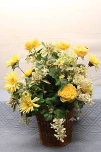 lot 390 image: Artificial Flower Arrangement in Wicker Baskets - Set of 2