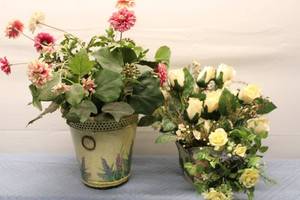 lot 391 image: Set of 2 Vintage Floral Arrangements in Decorative Pots