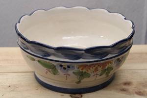 lot 299 image: Collection of Vintage Decorative Plates and Bowls
