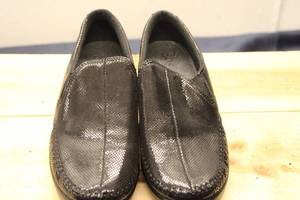 lot 311 image: SAS Tripad Comfort Black Slip-On Shoes, Size 8.5M
