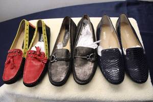 lot 344 image: Set of 3 Pairs of Womens Stylish Flats - Red, Black, and Bronze