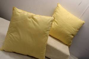 lot 373 image: Set of 2 Yellow Decorative Cushions