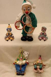 lot 524 image: Lot of 5 Vintage Clown Figurines and Ornaments