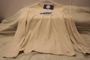 lot 532 image: Life is Good Vintage Mens Long Sleeve Shirt Size Large