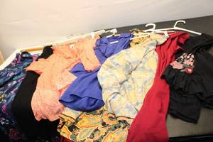 lot 555 image: Collection of 8 Womens Tops and Kimonos in Various Styles and Colors