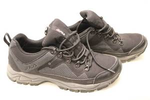lot 560 image: Mens Fila Hiking Shoes Size 10 (US) - Black