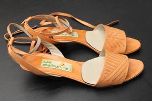 lot 564 image: Liz Claiborne Womens Heeled Sandals - Size Not Specified