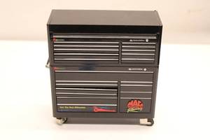 lot 597 image: Limited Edition Mac Tools Tool Chest with Accessories