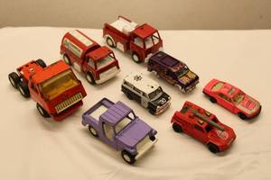 lot 601 image: Lot of 8 Vintage Tonka Toy Cars and Trucks