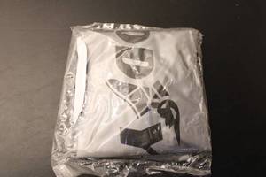 lot 622 image: Inflatable Beach Toy - Sealed with Repair Kit