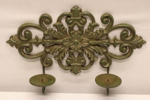 lot 651 image: Vintage Iron Wall Candle Holder with Ornate Design