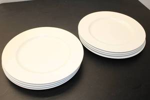lot 655 image: Set of 6 Pier 1 Imports White Dinner Plates