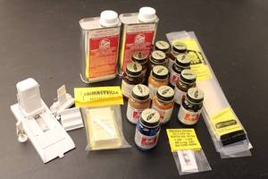 lot 671 image: Comprehensive Railroad Model Painting and Detailing Kit