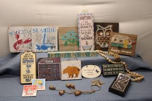 lot 67 image: Collection of 10 Decorative Wooden Signs and Wall Art Pieces