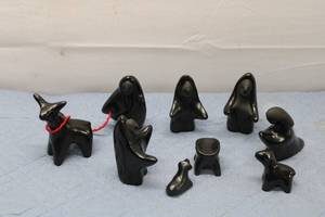 lot 711 image: Set of 8 Black Stone Carvings Animal Figures & Humans