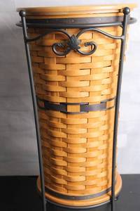 lot 4 image: Longaberger 1994 Edition Umbrella Basket with Stand
