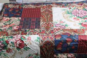 lot 11 image: Patchwork Quilt with Floral and Plaid Patterns