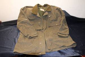 lot 70 image: C.C. Filson Genuine Wool Work Jacket, Size 48
