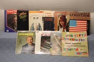 lot 73 image: Collection of Vintage Vinyl Records including Benny Goodman & Billy Maxted