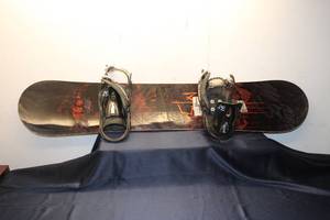lot A-80 image: Millennium Three 51 Snowboard with Bindings - Element