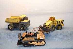 lot A-91 image: Lot of 3 Vintage Construction Toy Vehicles - Mighty Tonka