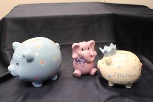 lot 98 image: Set of 3 Decorative Coin Banks - Blue Pig, Pink Elephant, Little Prince