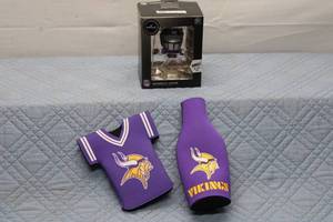 lot 109 image: Minnesota Vikings Christmas Tree Ornament with Two Bottle Coolers