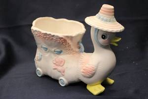 lot 114 image: Vintage Ceramic Duck Planter with Pink and Blue Details