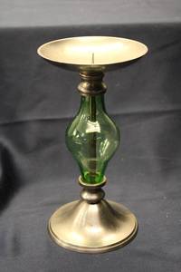 lot 115 image: Vintage Brass and Green Glass Oil Lamp Stand