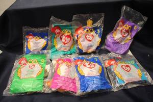 lot 138 image: Collection of 8 McDonalds TY Beanie Babies - Vintage Toys