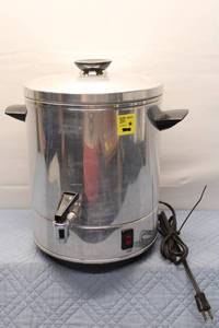 lot 184 image: Regal Automatic Percolator Urn Coffee Maker 30-Cup Capacity