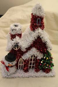 lot 216 image: Vintage Christmas Decorations - Tinsel House and Wire Star