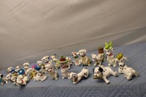 lot 231 image: Collection of 30 Vintage Dalmatian Figurines