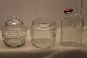 lot 239 image: Collection of 8 Vintage Glass Storage Jars and Containers