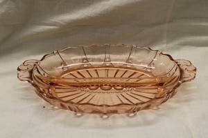 lot 255 image: Vintage Pink Glass Serving Dish with Decorative Edges