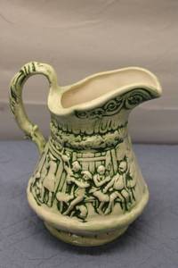lot 280 image: Vintage Ceramic Jug with Green and White Folk Art Design