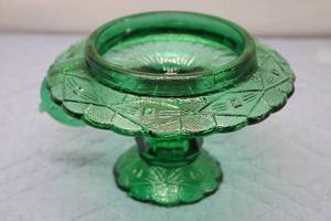 lot 300 image: Vintage Green Glass Candlestick Holder with Handle