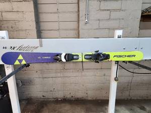 Fisher Skis - 121cm