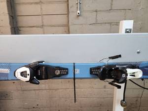 Salomons Skis - 130cm