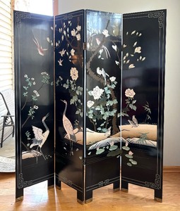 lot 71 image: Asian Style Screen  Room Divider