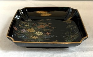 lot 91 image: Andrea by Sadek Shallow Bowl