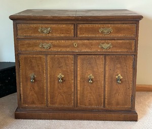 lot 21 image: Vintage Sideboard  Buffet Server  Cabinet
