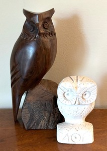 lot 100 image: Two Vintage Decorative Owl Figurines