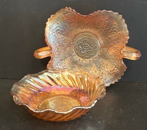 lot 236 image: Two Stunning Vintage Carnival Glass Bowls