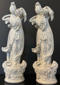 lot 109 image: Vintage Pair of Guaniy de Chine Gris Sculptures