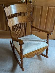 lot 101A image: Vintage Pressed Back Oak Rocking Chair