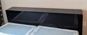 lot 23A image: Vintage Lane Black Lacquer King Size Bed Frame