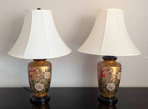 lot 27 image: Pair of Painted Asian Design Gold Bird Motif Table Lamps