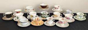 lot 135 image: Large Variety of Teacup and Saucer Sets